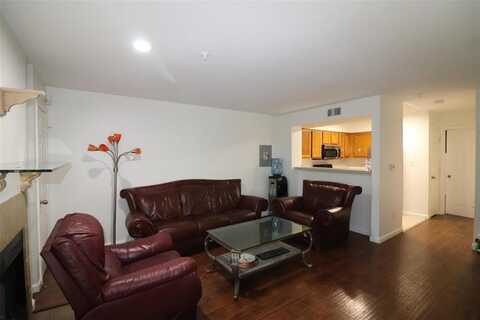 9817 Walnut Street, Dallas, TX 75243
