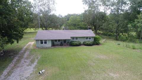 1979 Farmstead Rd, Greenville, AL 36037