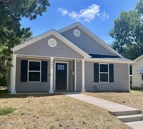 307 McConnell Avenue, Joplin, MO 64801