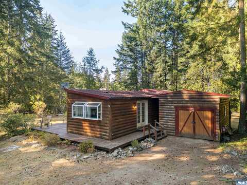 21 Hunt Rd, Port Angeles, WA 98363