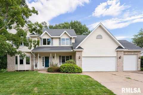 1611 SPRING GREEN Drive, Davenport, IA 52804
