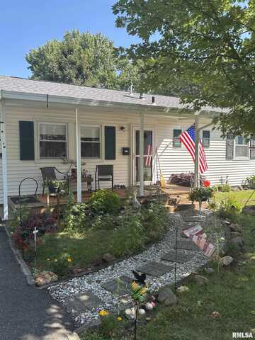 1111 Centre Street, Springfield, IL 62704
