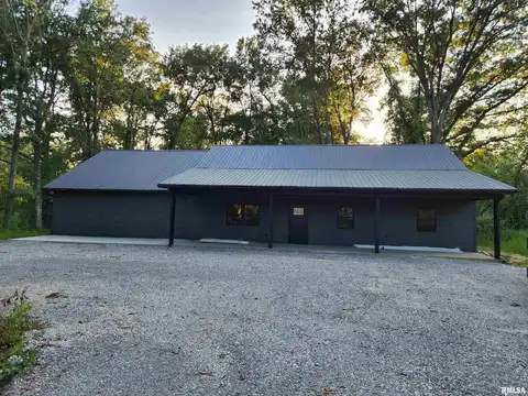 14063 N LINK Lane, Mount Vernon, IL 62864