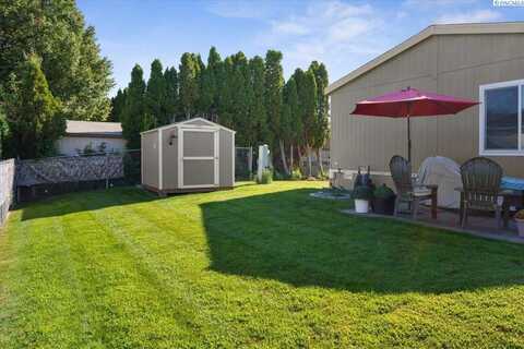 30 Mercury Dr, Richland, WA 99354