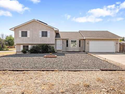 602 S Del Rio Dr, Pueblo West, CO 81007
