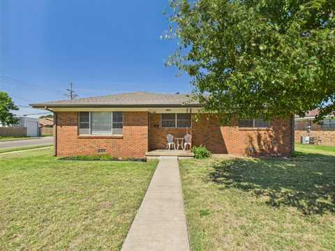 1901 N Zimmers St, Pampa, TX 79065