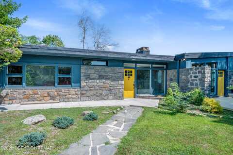 624 Westlake Drive, East Stroudsburg, PA 18302