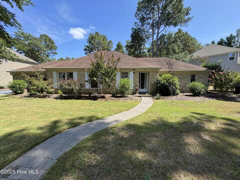 170 Adams Circle, Pinehurst, NC 28374