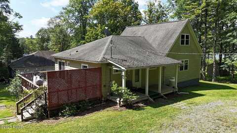 64 Mud Pond Road, Equinunk, PA 18417