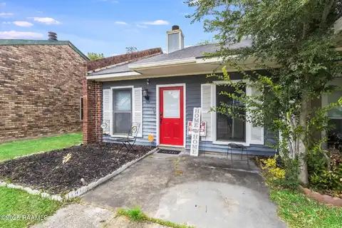 105 Lowell Drive, Lafayette, LA 70506