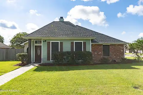 100 Country Morning Court, Lafayette, LA 70508