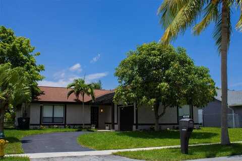 8211 SW 13th Ct, North Lauderdale, FL 33068