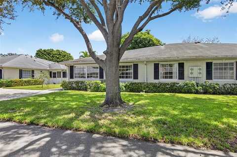 10098 40th Dr, Boynton Beach, FL 33436