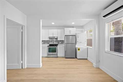 412 SE 16th St, Fort Lauderdale, FL 33316