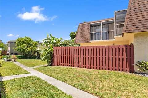 5822 Swordfish Ct, Tamarac, FL 33319