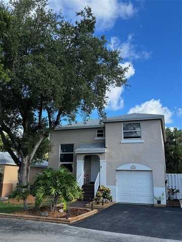 4190 SW 70th Ter, Davie, FL 33314
