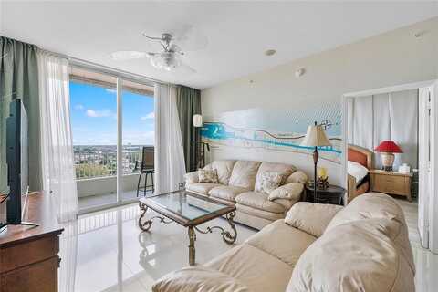 625 Casa Loma Boulevard, Boynton Beach, FL 33435