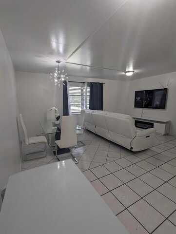 6051 SW 41st St, Davie, FL 33314