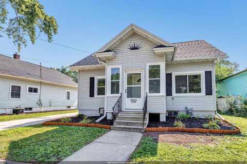 1245 S IRWIN Avenue, GREEN BAY, WI 54301