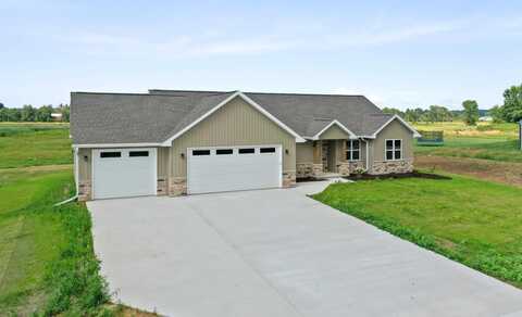 1894 LOST Trail, SUAMICO, WI 54173