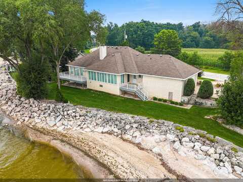 4101 NICOLET Drive, GREEN BAY, WI 54311