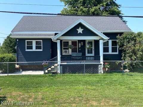 355 Henry Street, Smiths Creek, MI 48074