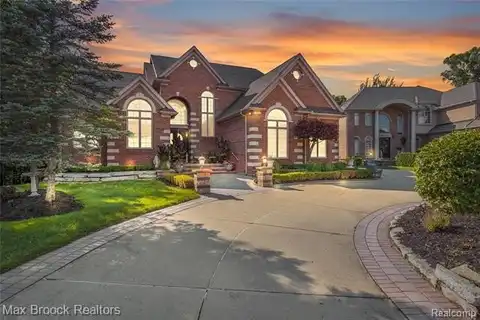 5679 Branford Drive, West Bloomfield, MI 48322