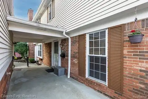 20809 W Glen Haven Circle, Novi, MI 48167