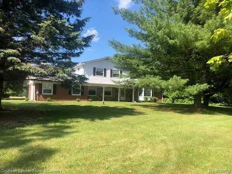 5345 N FAUSSETT Road, Howell, MI 48855