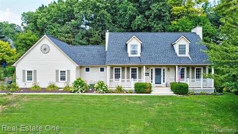 6360 Woodcrest Ridge, Clarkston, MI 48346