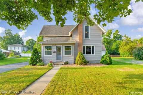 415 W Lake Street, South Lyon, MI 48178