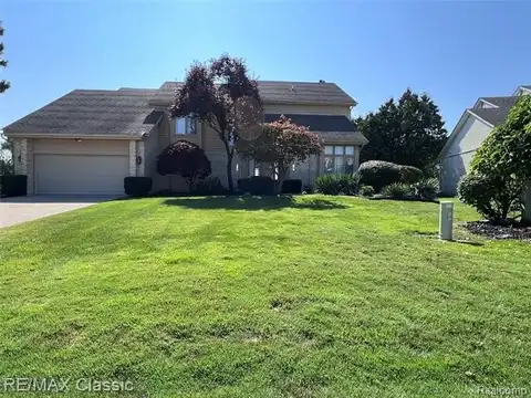 5511 maple leaf Court, West Bloomfield, MI 48322