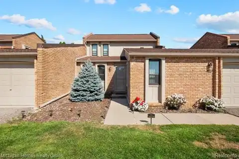 3009 Moon Lake Drive, West Bloomfield, MI 48323