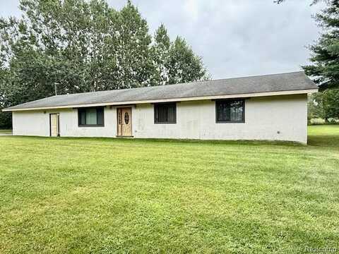 7428 Hough Road, Almont, MI 48003