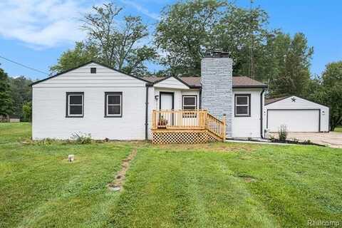 9212 Fenton Road, Grand Blanc, MI 48439