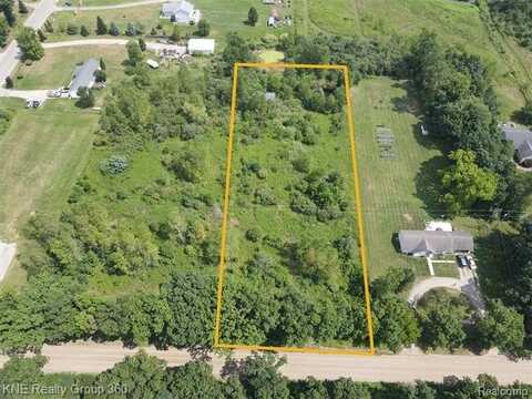 4932 Mack Road, Howell, MI 48855