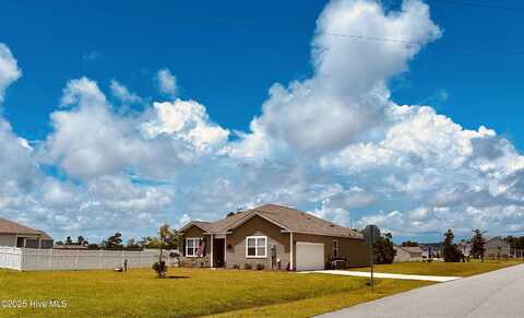 215 Brim Court, Peletier, NC 28584