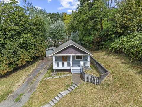 230 HAUSSLER RD, Kelso, WA 98626