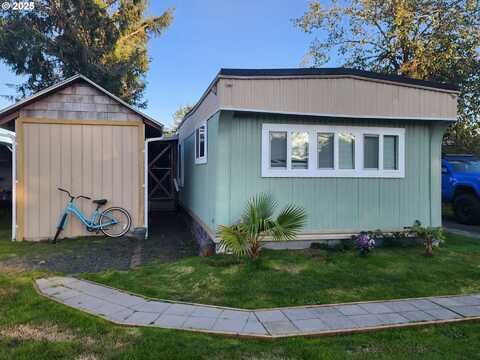 110 NW 4th ST, Warrenton, OR 97146