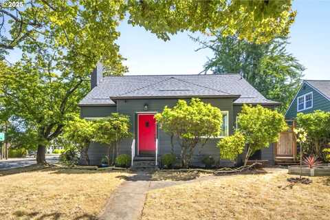 7434 N CHASE AVE, Portland, OR 97217