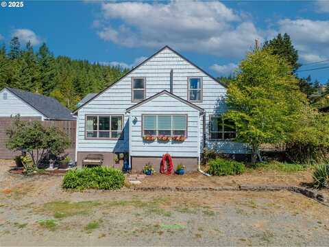 1753 20TH ST, Myrtle Point, OR 97458