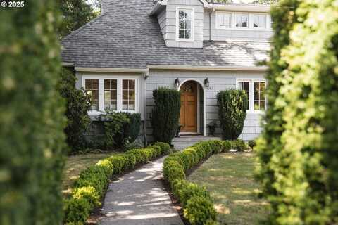 4067 SW KANAN DR, Portland, OR 97221