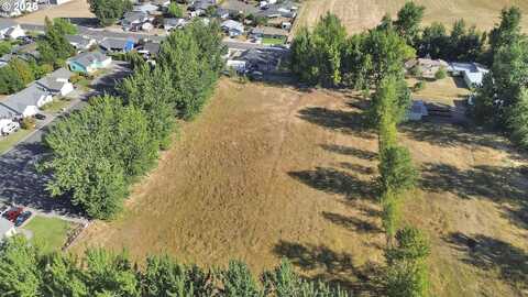 950 LASALLE ST, Harrisburg, OR 97446
