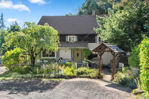 1190 COUNTRY CLUB RD, Hood River, OR 97031