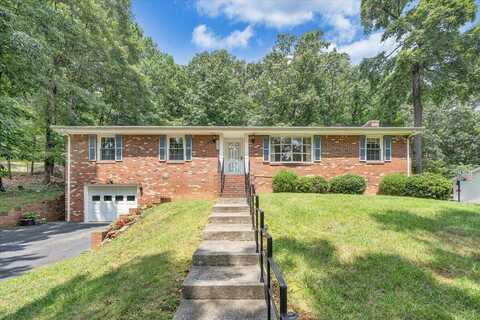 2826 Greggin DR, Roanoke, VA 24012