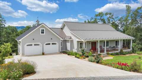278 Woodwinds RD, Callaway, VA 24067