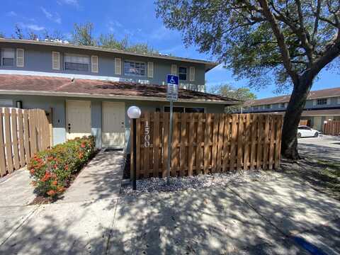 1500 Cypress Way E, Palm Springs, FL 33406