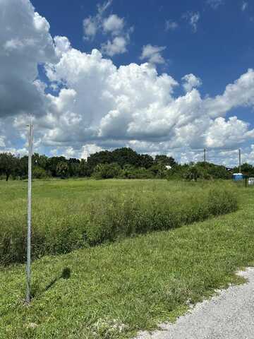 694 SW 86th Terrace, Okeechobee, FL 34974