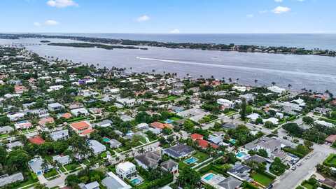 225 Bloomfield Drive, West Palm Beach, FL 33405
