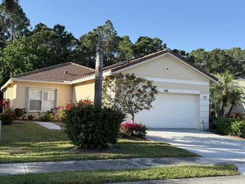 560 SW Indian Key Drive S, Port Saint Lucie, FL 34986
